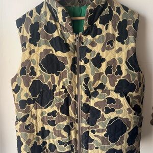 Quilted Camo Zip-Front Vest in Green and Brown